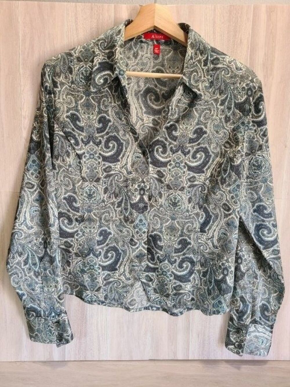 Vintage A Line Paisley Blouse Womens 8P Petite Button Up Long Sleeve Hong Kong